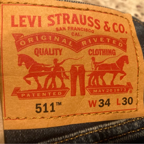 Levi's 511 Slim Fit 34x30 Dark Blue Jeans New With Tags - Picture 5 of 7